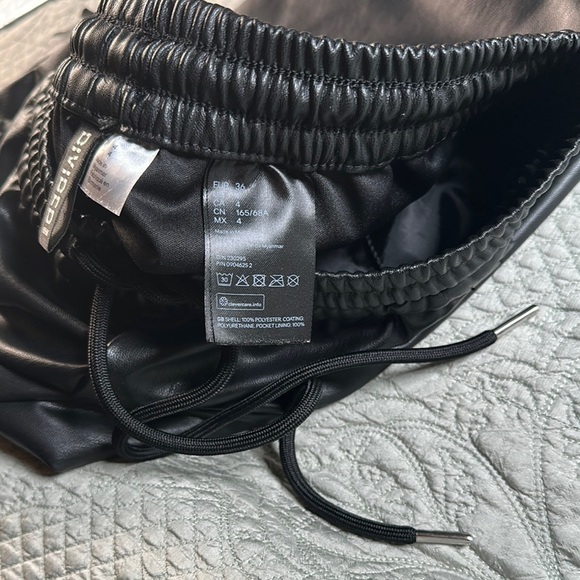 H&M Black Faux Leather Jogger Sweatpants - Picture 10 of 11